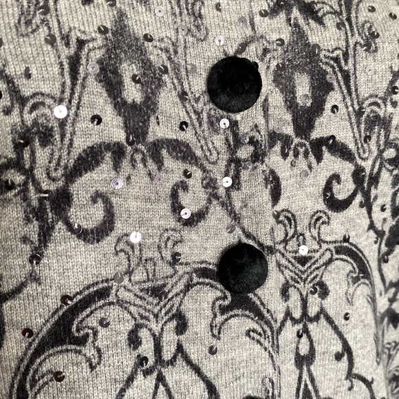 Elegance Paris one of a kind luxury cardigan! 70% wool 30% cashmere! So soft! - Picture 7 of 14